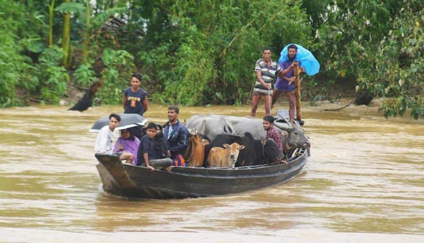 সিলেটে পানিবন্দি ৫ লাখেরও বেশি মানুষ